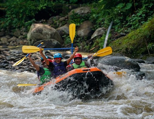 Rafting Team Building di Cisadane